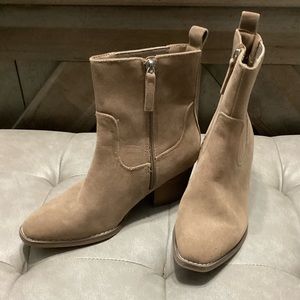 Universal Thread Ankle Boots Faux Suede with Side Zip Brown